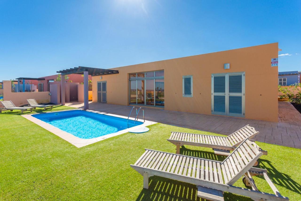Villa Tamarindos Antigua  Buitenkant foto